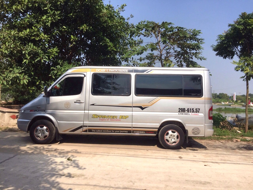 Bán Mercedes Sprinter sản xuất 2015 màu bạc